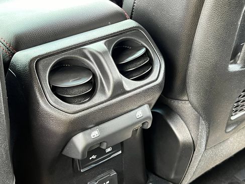 Used 2020 Jeep Wrangler Unlimited Rubicon AWD/4WD image 21