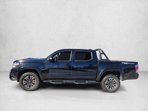 Used 2023 Toyota Tacoma TRD Sport image 3