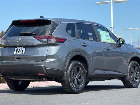 New 2026 Nissan Rogue SV FWD image 4