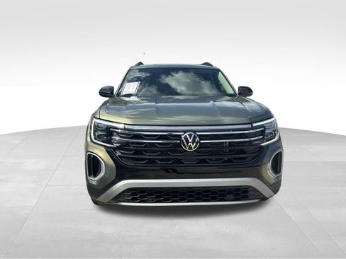 Used 2026 Volkswagen Atlas Peak Edition AWD/4WD image 8