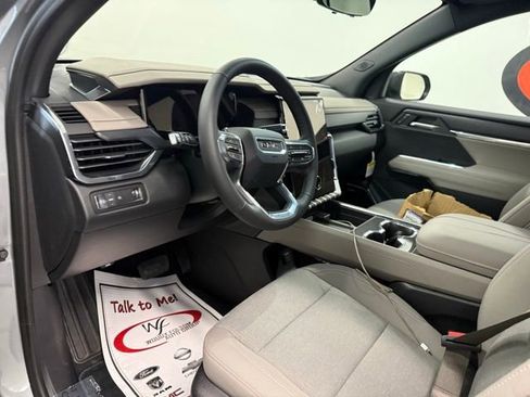 New 2026 GMC Acadia Elevation FWD image 12
