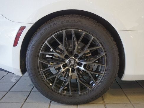 Used 2022 Chevrolet Camaro LT w/ Technology Package image 26