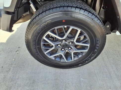 Certified 2025 Jeep Wrangler Sahara image 25