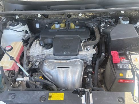 Used 2014 Toyota RAV4 XLE AWD/4WD image 30