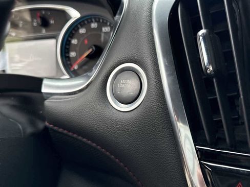 Used 2023 Chevrolet Traverse RS w/ LPO, Cargo Package image 33