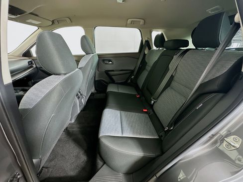 Used 2023 Nissan Rogue SV image 26