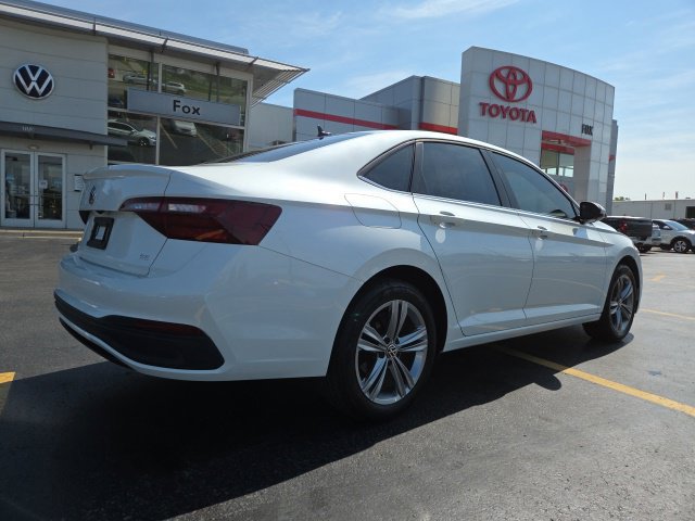 Used 2022 Volkswagen Jetta SE FWD image 7