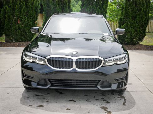 Used 2021 BMW 330i Sedan w/ Convenience Package RWD image 3
