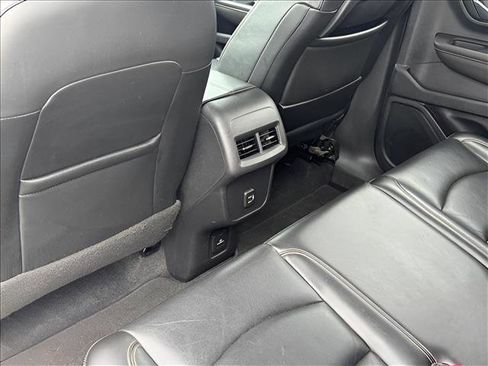 Used 2020 GMC Terrain SLT image 16