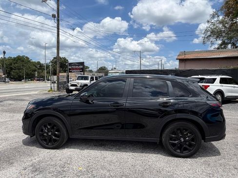 Used 2025 Honda HR-V Sport image 8