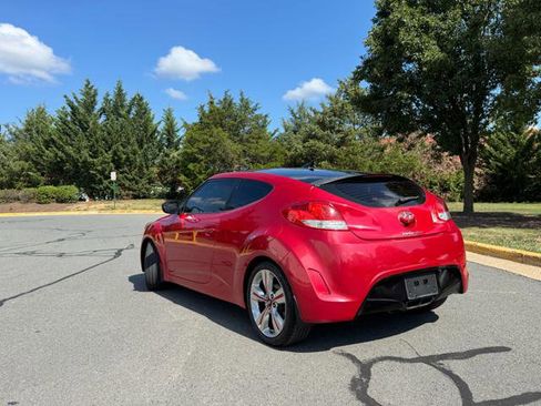 Used 2016 Hyundai Veloster w/ Option Group 03 image 3