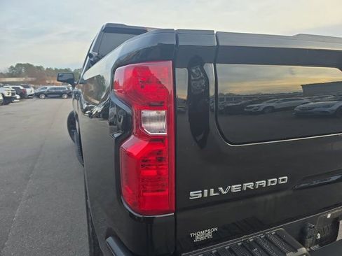 Used 2024 Chevrolet Silverado 1500 Custom Trail Boss image 33