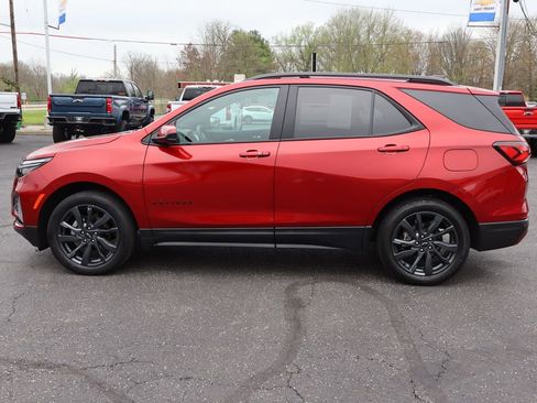 Used 2023 Chevrolet Equinox RS AWD/4WD image 32