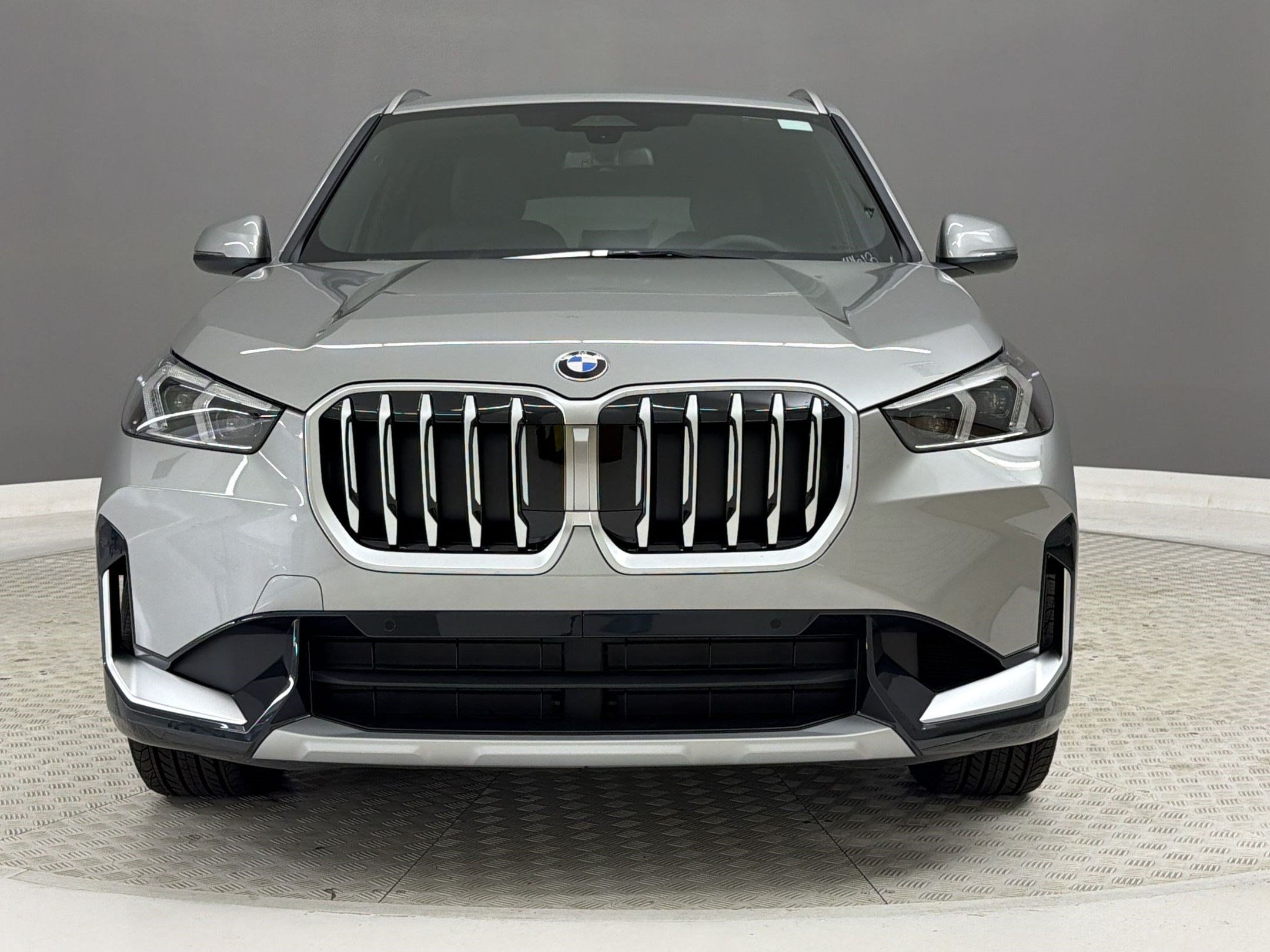 New 2026 BMW X1 xDrive28i AWD/4WD image 6
