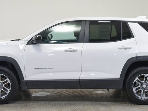 Used 2025 GMC Terrain Elevation AWD/4WD image 11