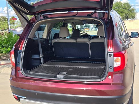 Used 2019 Honda Pilot Touring image 26