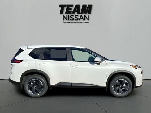 New 2026 Nissan Rogue SV w/ Cold Weather Package AWD/4WD image 7