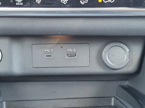 Certified 2022 Nissan Rogue SV FWD image 30