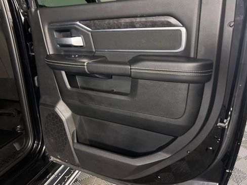 Used 2024 RAM 2500 Big Horn w/ Bed Utility Group image 30
