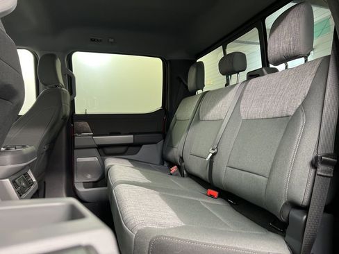 New 2026 Ford F250 XLT w/ XLT Premium Package AWD/4WD image 32