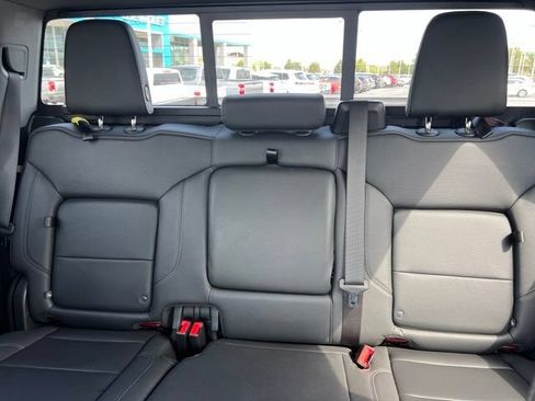 Certified 2023 Chevrolet Silverado 1500 LTZ AWD/4WD image 28