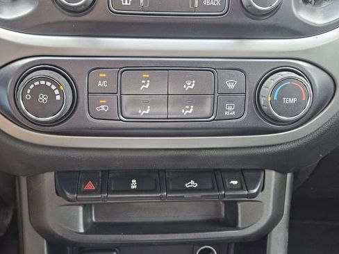 Used 2021 Chevrolet Colorado LT w/ LT Convenience Package RWD image 19