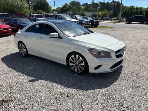 Used 2018 Mercedes-Benz CLA 250 4MATIC image 7