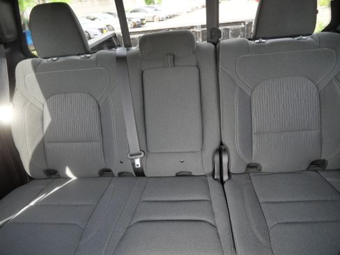 Used 2022 RAM 1500 Big Horn AWD/4WD image 13