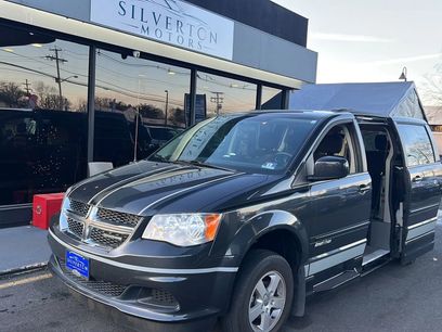 Used 2011 Dodge Grand Caravan Mainstreet w/ PWR Convenience Group
