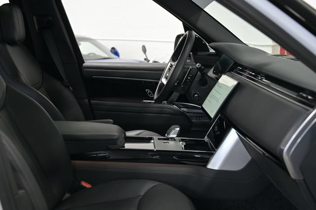 Used 2026 Land Rover Range Rover Long Wheelbase SE AWD/4WD image 34