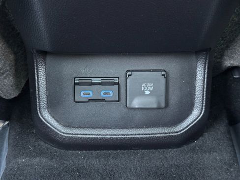 Used 2022 Toyota Highlander Platinum image 35