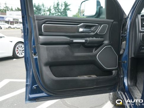 Used 2023 RAM 1500 Laramie AWD/4WD image 10