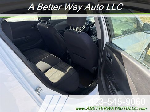 Used 2014 Chevrolet Sonic LT FWD image 6