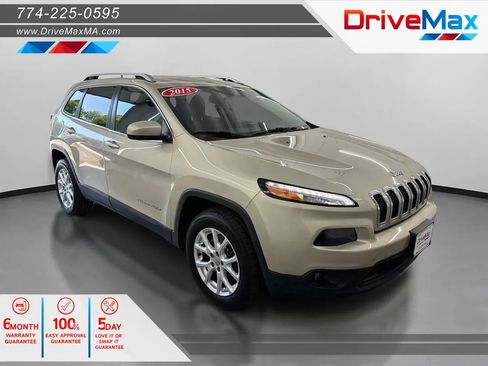 Used 2015 Jeep Cherokee Latitude w/ Cold Weather Group AWD/4WD image 1