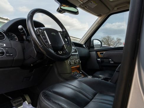 Used 2016 Land Rover LR4 HSE Silver Edition image 19