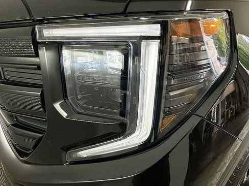 Used 2023 GMC Sierra 1500 Elevation AWD/4WD image 24