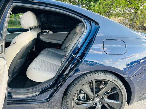 Used 2023 Genesis G70 2.0T w/ Sport Prestige Package RWD image 11
