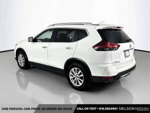 Used 2018 Nissan Rogue SV w/ Sun & Sound Touring Package FWD image 7