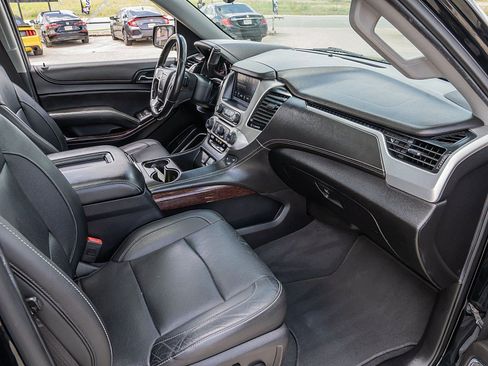 Used 2020 GMC Yukon SLT w/ Open Road Package RWD image 19