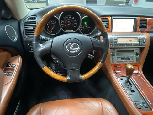 Used 2002 Lexus SC 430 Convertible RWD image 24