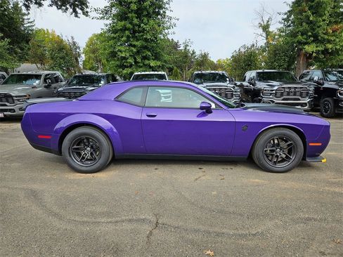 New 2023 Dodge Challenger SRT Hellcat Redeye image 8