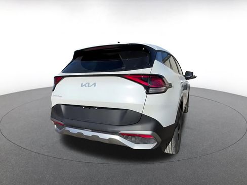 Used 2025 Kia Sportage LX image 14