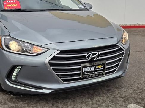 Used 2017 Hyundai Elantra SE w/ SE A/T Tech Package 03 FWD image 8