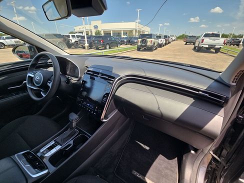 Used 2024 Hyundai Tucson SEL FWD image 32
