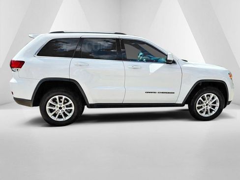 Used 2021 Jeep Grand Cherokee Laredo AWD/4WD image 8