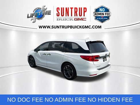 Used 2023 Honda Odyssey Elite image 3