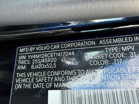 Certified 2026 Volvo XC60 B5 Plus AWD/4WD image 25
