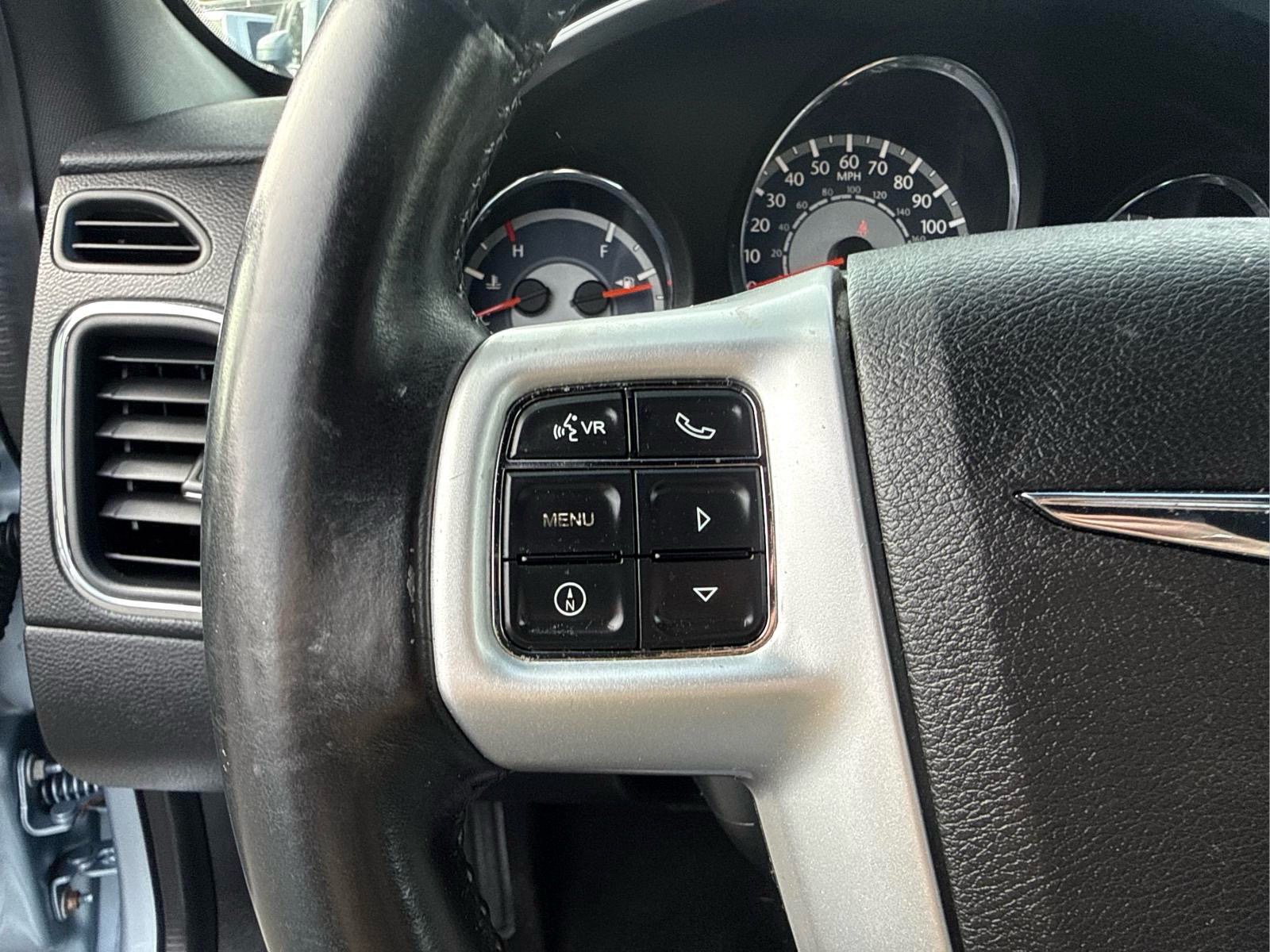 Used 2013 Chrysler 200 Touring FWD image 20