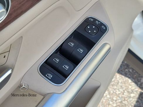 Used 2023 Mercedes-Benz GLA 250 w/ Premium Package image 20