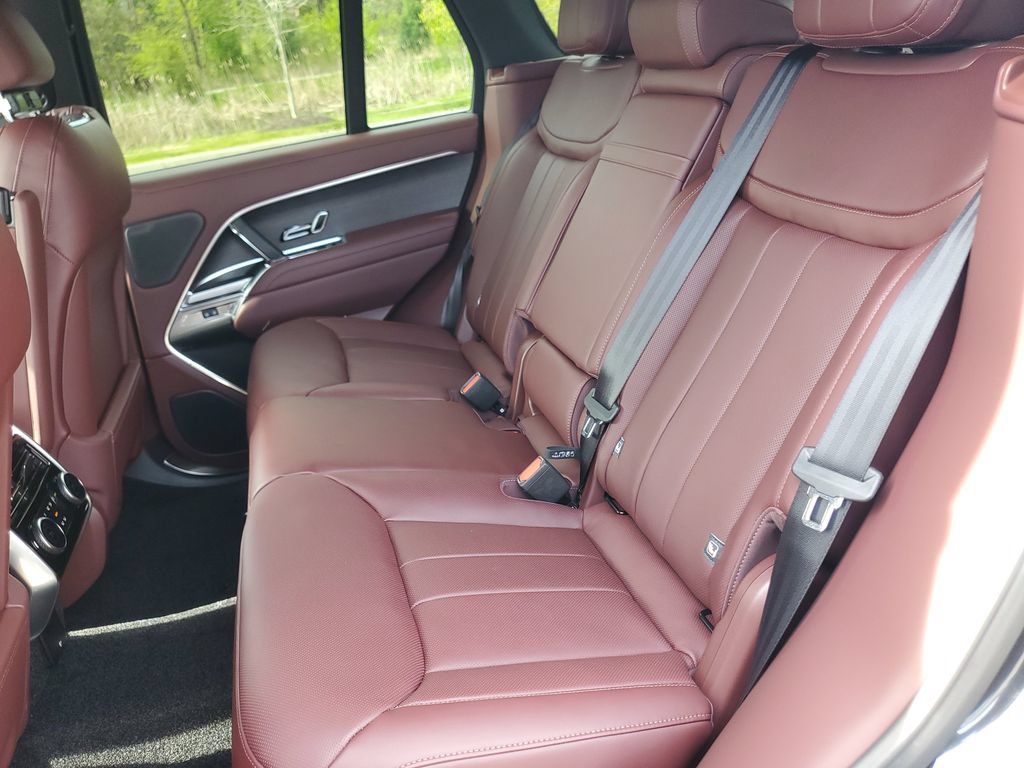 New 2026 Land Rover Range Rover SE AWD/4WD image 28
